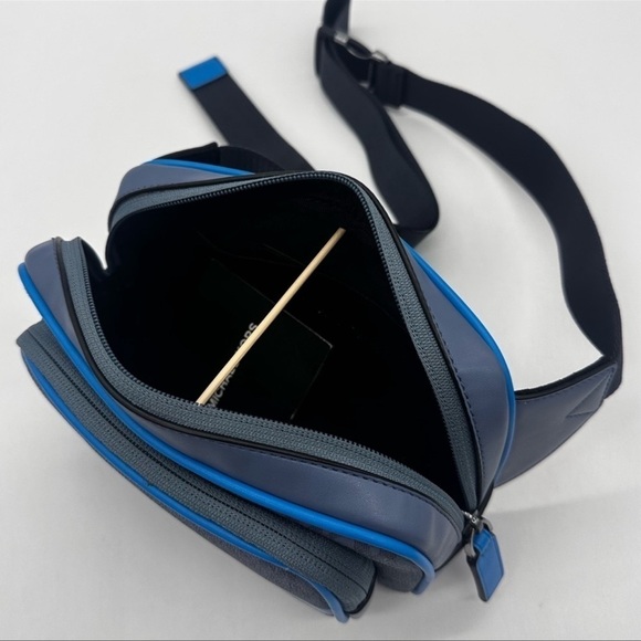 Michael Kors Cooper Double Zip Signature Belt Bag Blue - Picture 6 of 11